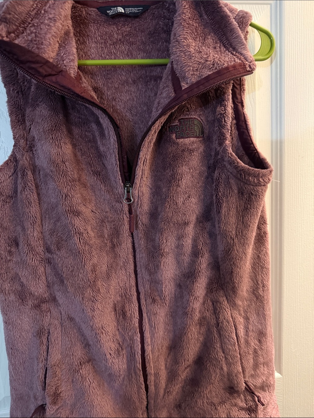 The North Face Plush Fleece Vest in Mauve Pink